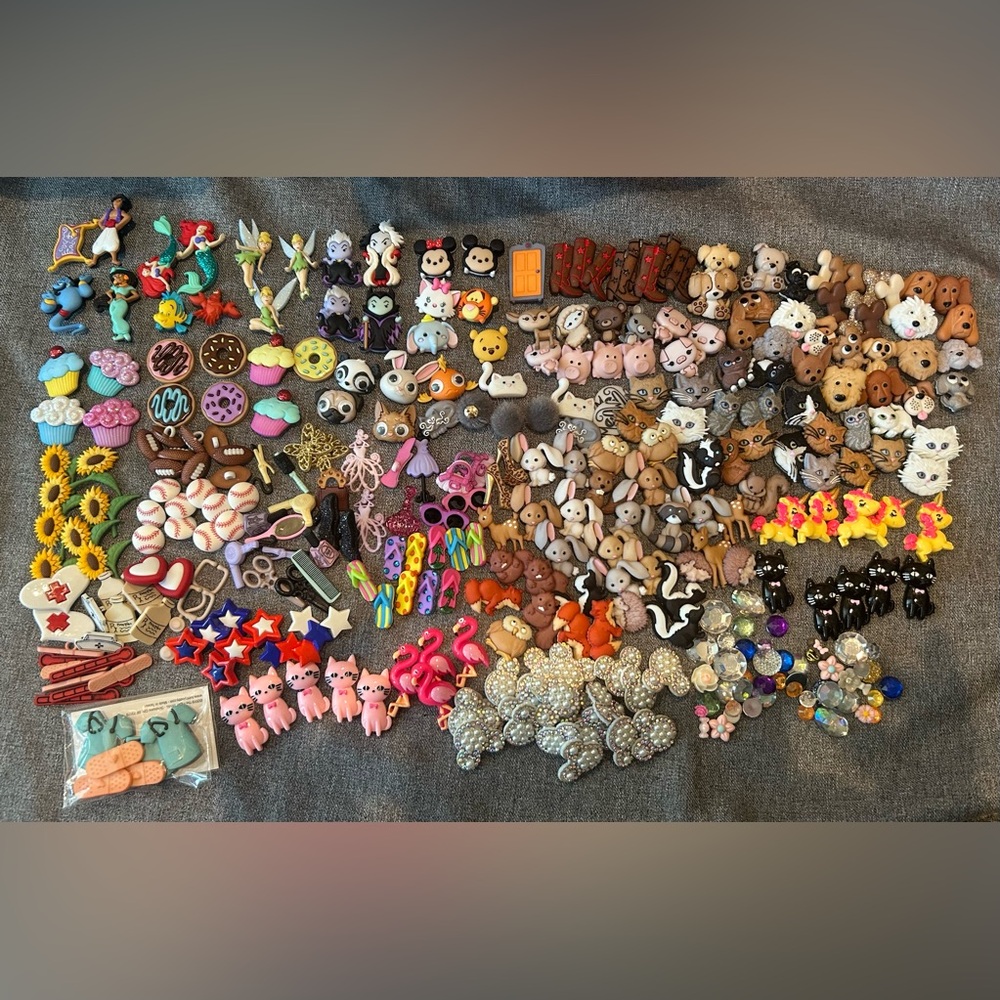 Jesse James Dress it Up Buttons Lot of 240! NEW